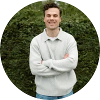Thijs Vredenberg, instructeur bij Ton van den Bos